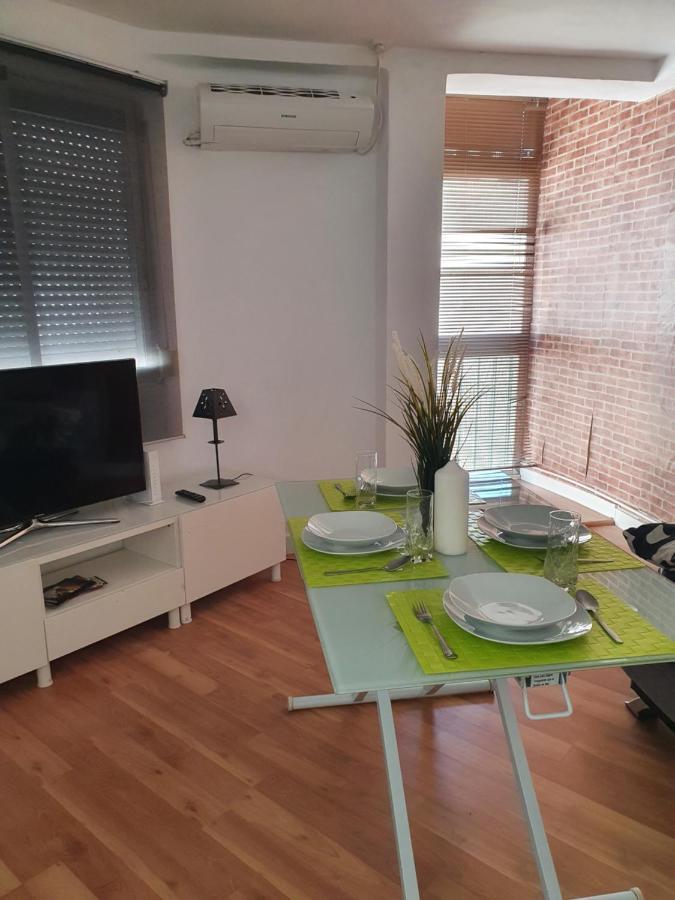 Апартаменты Apartamento Los Marmoles Малага Экстерьер фото