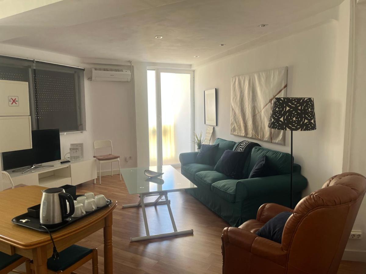 Апартаменты Apartamento Los Marmoles Малага Экстерьер фото
