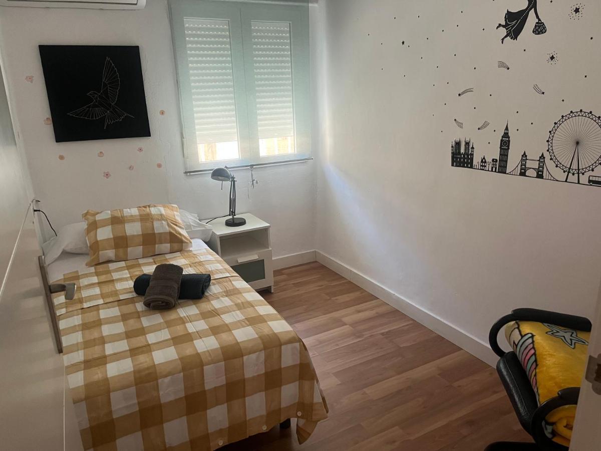 Апартаменты Apartamento Los Marmoles Малага Экстерьер фото